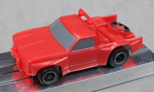 Slot car body - slot, like